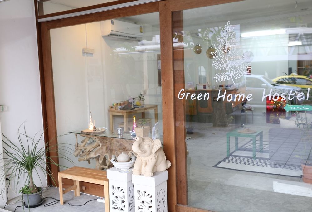 Green Home Hostel And Massage Bangkok Extérieur photo